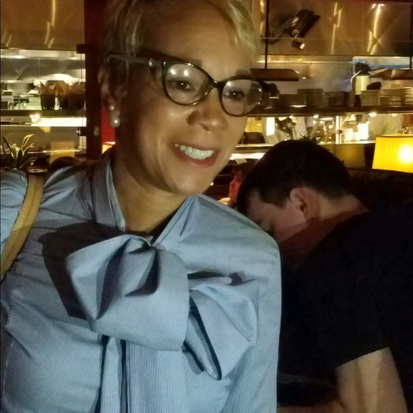 Meet your Posher, Michelle - Picture 1 of 1